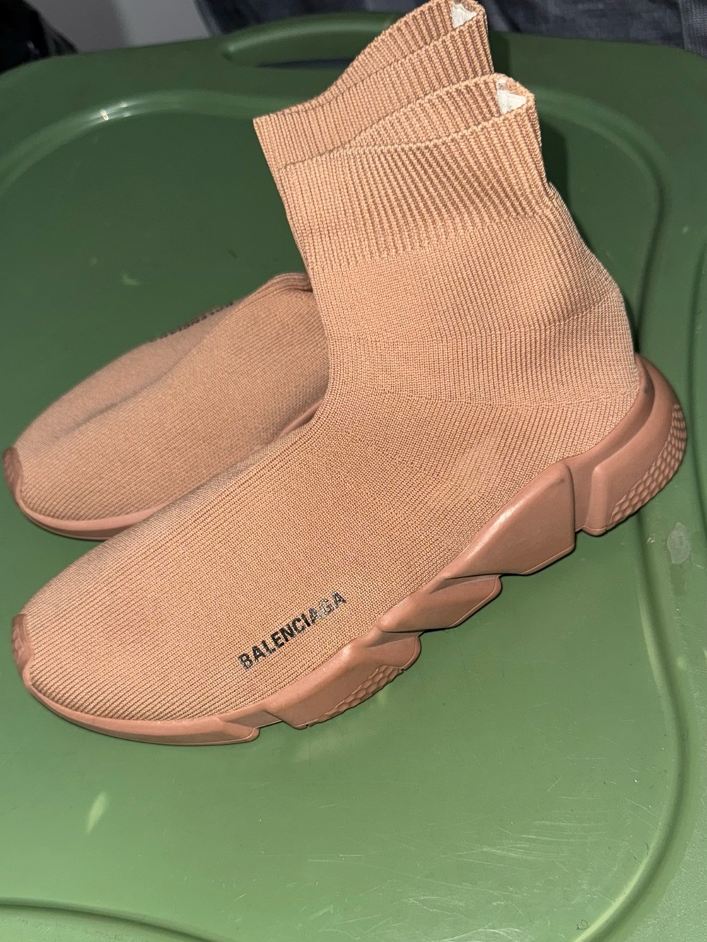 Balenciaga Peach Knit Speed Trainer Sneakers - Picture 3 of 12